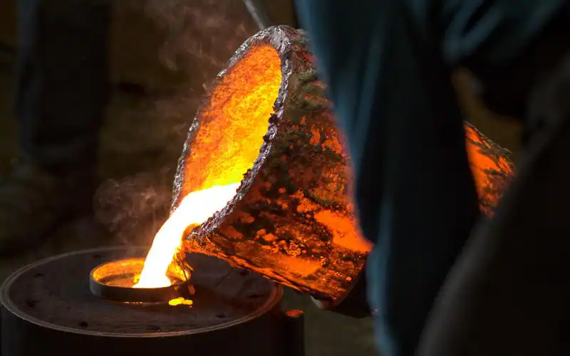 Le moulage au sable est un procédé de moulage traditionnel et largement utilisé.