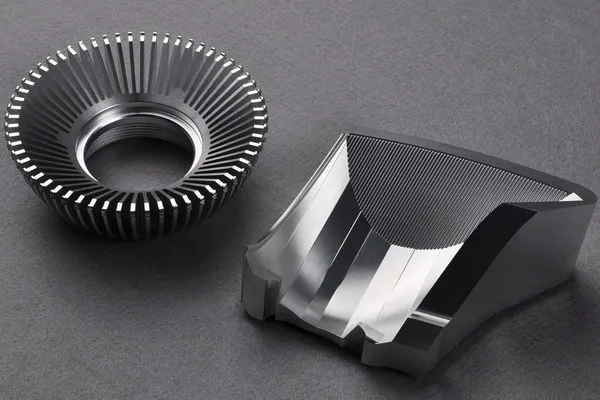 Techniques d'usinage grossières pour les composants en alliage en aluminium