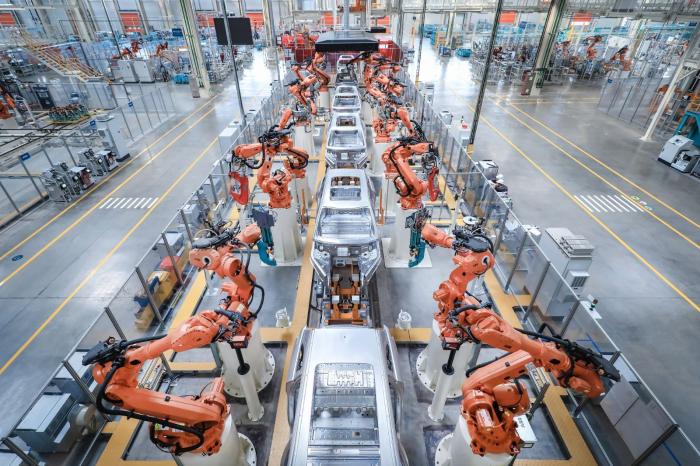 Met en œuvre l'entretien primaire du traitement des moisissures CNC pour améliorer la stabilité de la production